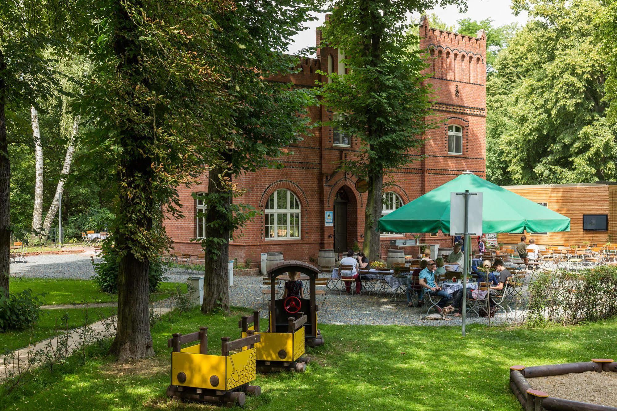 Landhaus Dessau エクステリア 写真